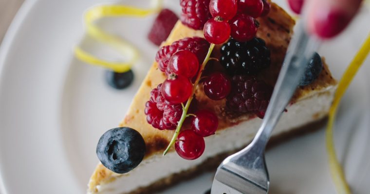 One Minute Keto Low Carb Cheesecake