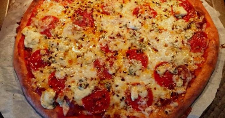 Fathead Pizza (Low Carb Pizza Crust)